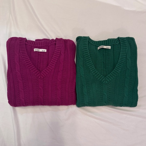 Old Navy Cable Knit V-Neck Sweaters – Size M (Green & Magenta) - Picture 1 of 7